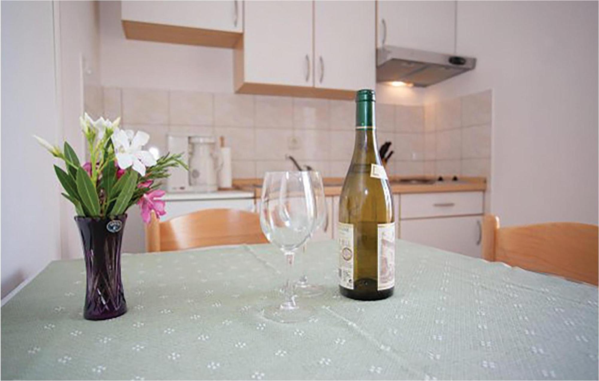 Amazing Apartment In Malinska With Kitchen Exterior photo